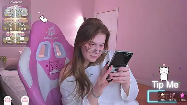 Colleen Blake online show from 12.03.25