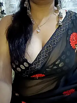 Snapshot of kindar-joy chatting on 10.06.25 kindar-joy online show from 10.06.25