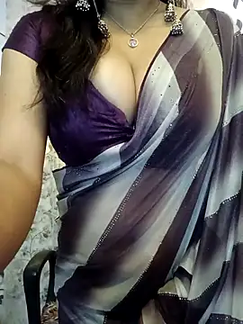 Snapshot of kindar-joy chatting on 10.10.25 kindar-joy online show from 10.10.25