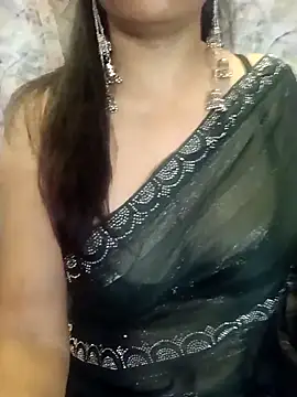 Snapshot of kindar-joy chatting on 10.27.25 kindar-joy online show from 10.27.25