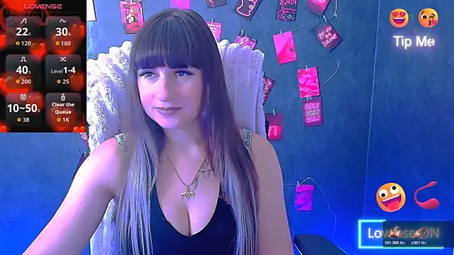 Snapshot of Violla_My chatting on 06.19.26 Violla My online show from 06.19.26