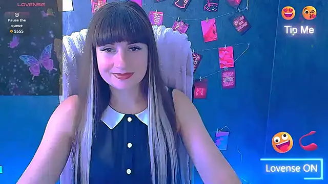 Snapshot of Violla_My chatting on 07.30.26 Violla My online show from 07.30.26