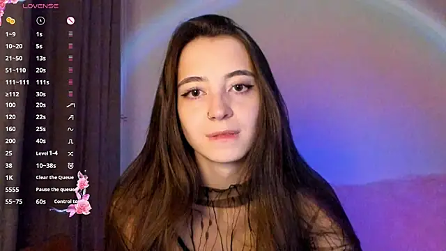 Snapshot of EvaBradley chatting on 10.02.25 EvaBradley online show from 10.02.25