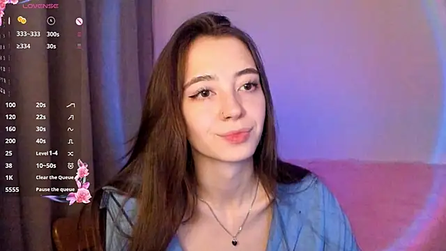 Snapshot of EvaBradley chatting on 11.01.25 EvaBradley online show from 11.01.25