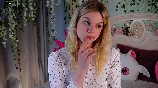 EdlinAlliston online show from 10.22.25