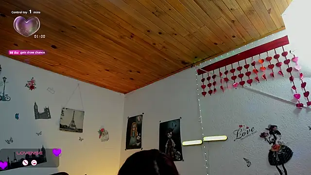 Snapshot of keila_j chatting on 09.27.25 keila j online show from 09.27.25