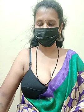 Snapshot of akshara_22 chatting on 03.21.25 akshara 22 online show from 03.21.25