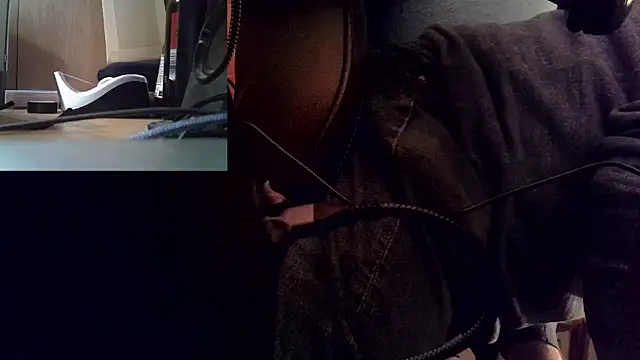 Snapshot of nataliecdlive chatting on 12.20.24 nataliecdlive online show from 12.20.24