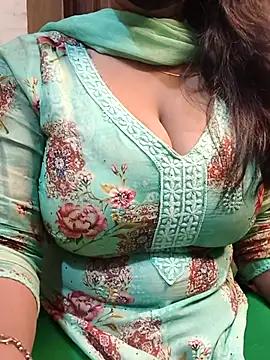 Anamika Kapoor online show from 10.02.25