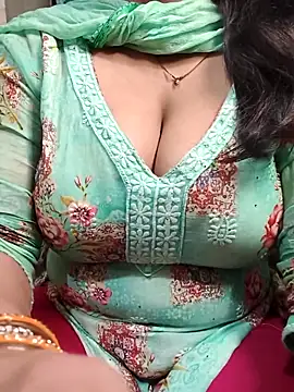 Anamika Kapoor online show from 10.30.25