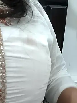 Anamika Kapoor online show from 03.22.26