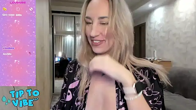 Snapshot of lady_Nati chatting on 01.16.25 lady Nati online show from 01.16.25