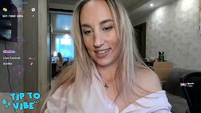 Snapshot of lady_Nati chatting on 02.11.25 lady Nati online show from 02.11.25