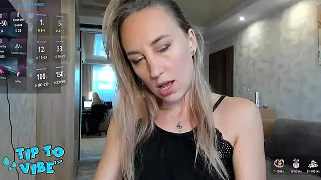 Snapshot of lady_Nati chatting on 02.18.25 lady Nati online show from 02.18.25