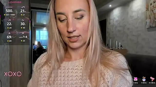 Snapshot of lady_Nati chatting on 10.08.25 lady Nati online show from 10.08.25