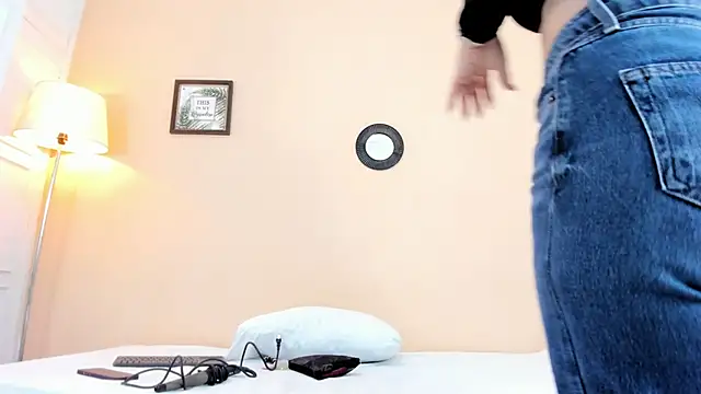 Snapshot of andyylove_jk chatting on 09.23.25 andyylove jk online show from 09.23.25