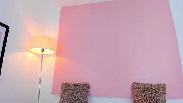 Snapshot of andyylove_jk chatting on 02.14.26 andyylove jk online show from 02.14.26