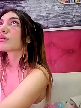 Snapshot of ReiLyMalkova chatting on 01.26.25 ReiLyMalkova online show from 01.26.25