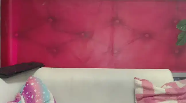 Snapshot of ReiLyMalkova chatting on 02.11.25 ReiLyMalkova online show from 02.11.25