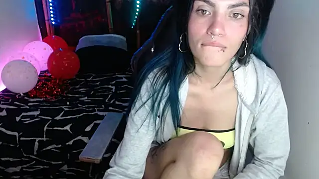 Snapshot of ReiLyMalkova chatting on 02.17.25 ReiLyMalkova online show from 02.17.25