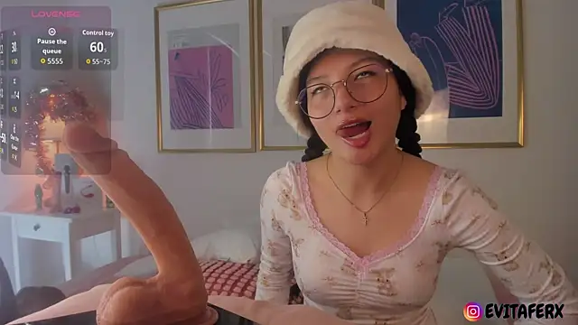 Eva depp online show from 11.04.25