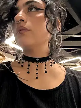 Lila Desiree online show from 12.13.24