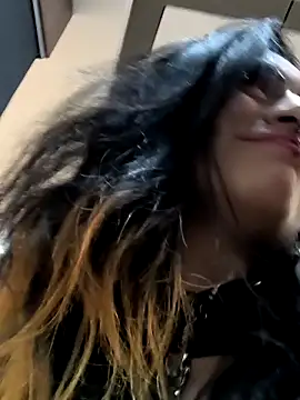 Lila Desiree online show from 12.23.24