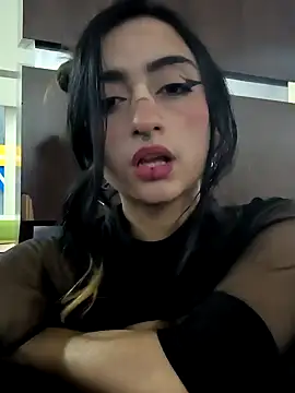 Lila Desiree online show from 02.10.25