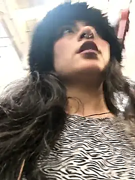 Lila Desiree online show from 11.02.25