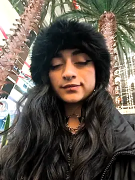 Lila Desiree online show from 11.25.25