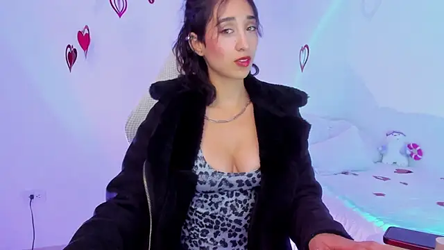 Eileenford  online show from 02.17.25