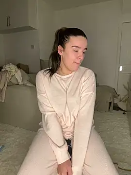 Snapshot of maisiesmithx chatting on 01.08.25 maisiesmithx online show from 01.08.25