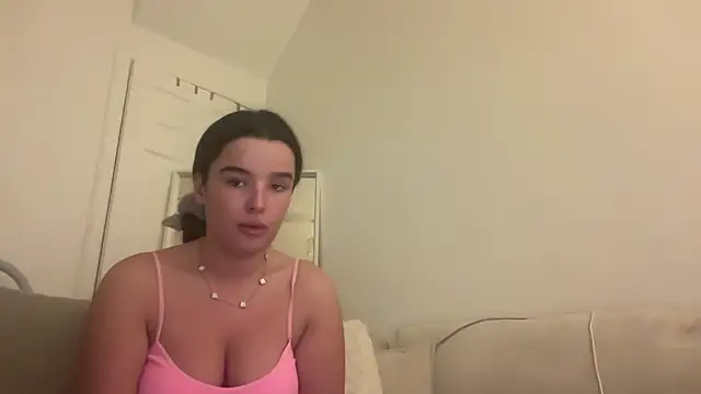 Snapshot of maisiesmithx chatting on 01.21.25 maisiesmithx online show from 01.21.25