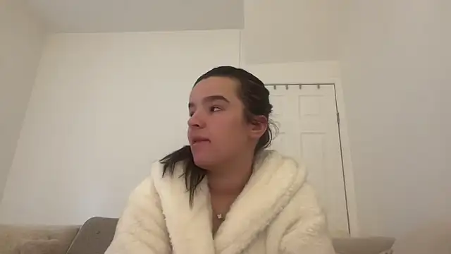 Snapshot of maisiesmithx chatting on 01.23.25 maisiesmithx online show from 01.23.25