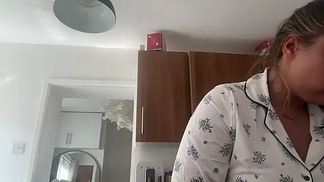 Snapshot of maisiesmithx chatting on 09.23.25 maisiesmithx online show from 09.23.25