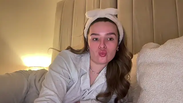 maisiesmithx online show from 04.02.26