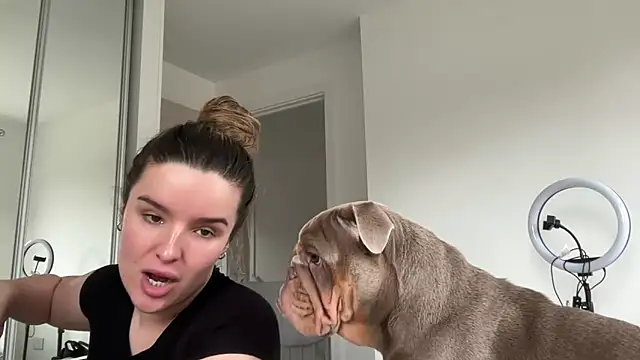 maisiesmithx online show from 04.04.26