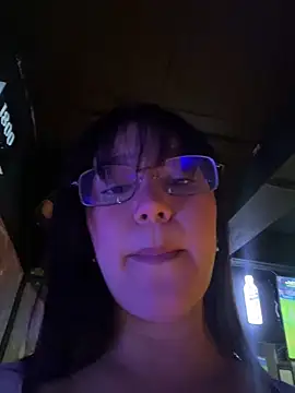 ValenG023 online show from 12.11.24