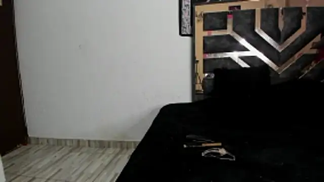 Snapshot of little_cataleya chatting on 10.15.25 little cataleya online show from 10.15.25