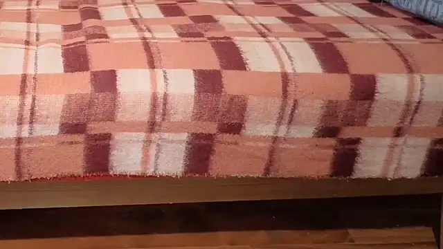 Snapshot of loverboyxxx69 chatting on 11.01.25 loverboyxxx69 online show from 11.01.25