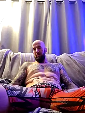 Beardedtattood online show from 01.11.25