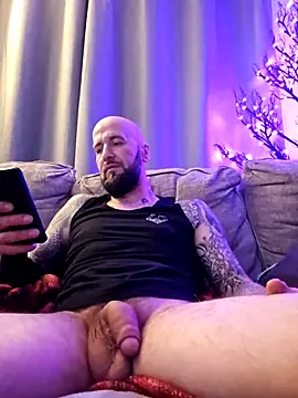 Beardedtattood online show from 01.12.25