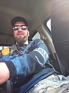 Beardedtattood online show from 03.12.25