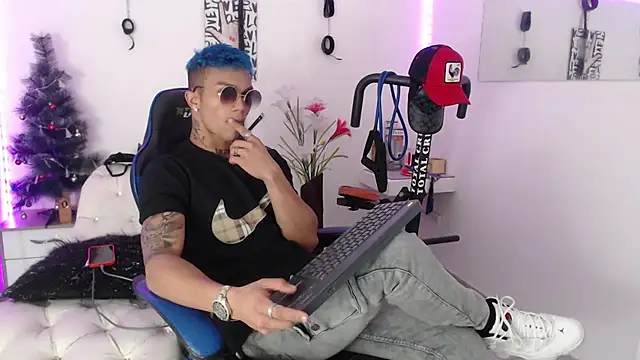 Leonard Price online show from 02.08.25