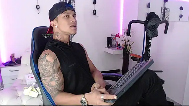 Leonard Price online show from 03.06.25