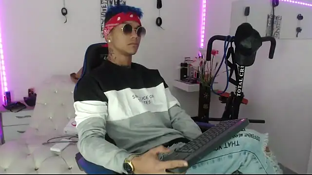 Leonard Price online show from 03.12.25