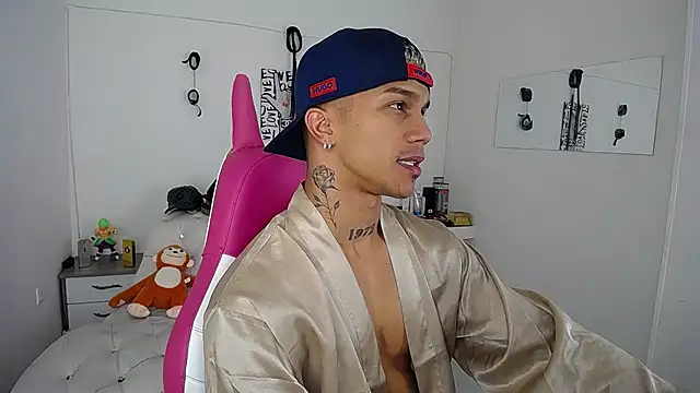 Leonard Price online show from 10.04.25