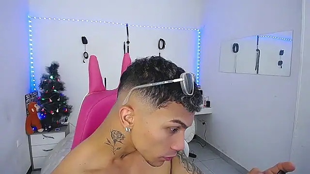 Leonard Price online show from 12.02.25