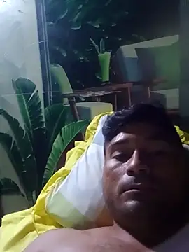 Snapshot of Diogo100 chatting on 10.21.25 Diogo100 online show from 10.21.25