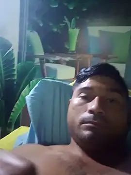 Snapshot of Diogo100 chatting on 10.31.25 Diogo100 online show from 10.31.25